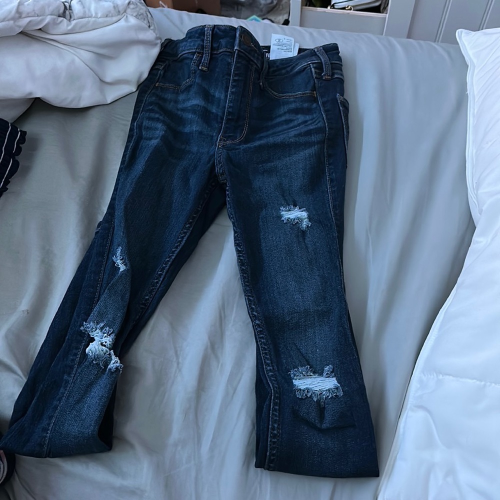 dark wash ripped jeans
